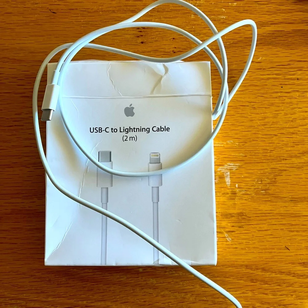 Apple USB-C Lightning Cable (2m)